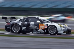 #88 Proton Competition Porsche 911 GT3 RSR: Кристиан Рид, Джанлука Рода, Халед Аль-Кубайси
