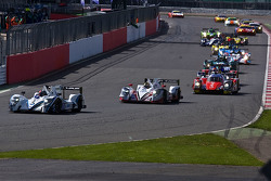 起步: #41 Greaves Motorsport Gibson 0155 尼桑: Bjorn Wirdheim, Gary Hirsch, Jon Lancaster
