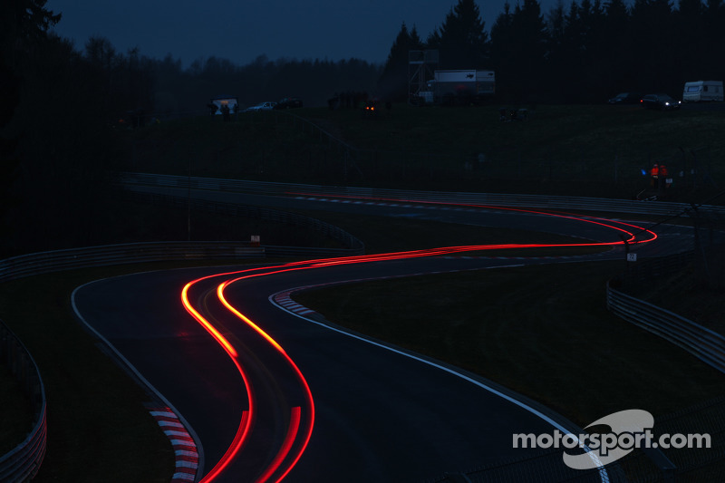 Streaking lights on the Nürburgring