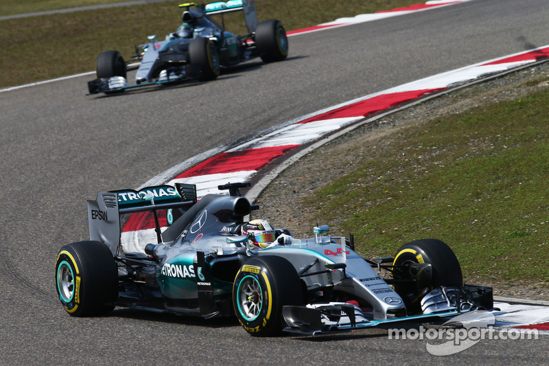 Lewis Hamilton, Mercedes AMG F1 W06 leads team mate Nico Rosberg, Mercedes AMG F1 W06