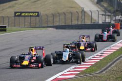 Даниил Квят, Red Bull Racing RB11