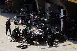 Fernando Alonso, McLaren MP4-30 makes a pit stop