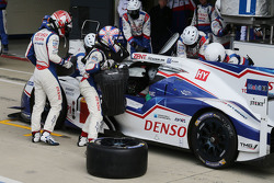 #1 Toyota Racing TS040 Hybrid: Энтони Дэвидсон, Себастьен Буэми и Казуки Накаджима