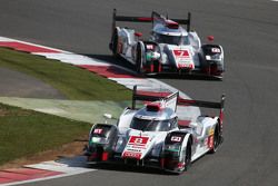 #7 Audi Sport Team Joest, R18 e-tron quattro: Marcel Fässler, André Lotterer, Benoit Tréluyer und #8