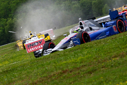 Simon Pagenaud, Team Penske Chevrolet crashes