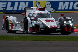 #7 Audi Sport Team Joest R18 e-tron quattro : Marcel Fassler, Andre Lotterer, Benoit Tréluyer