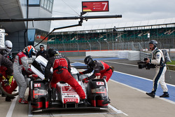 #7 Audi Sport Team Joest R18 e-tron quattro: Marcel Fassler, Andre Lotterer, Benoit Tréluyer