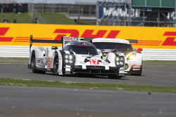 #17 Porsche Team 919 Hybrid: Timo Bernhard, Mark Webber, Brendon Hartley