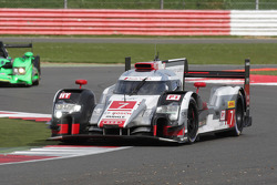 #7 Audi Sport Team Joest R18 e-tron quattro: Marcel Fassler, Andre Lotterer, Benoit Tréluyer