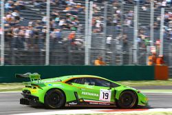 #19 GRT Grasser Racing Team Lamborghini Huracan : Andrew Palmer, Fabio Babini, Jeroen Mul