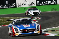 #71 GT Russian Team Mercedes SLS AMG GT3: Алексей Васильев, Марко Асмер