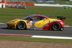 #66 JMW Motorsport Ferrari F458 Italia: George Richardson, Robert Smith, Sam Tordoff