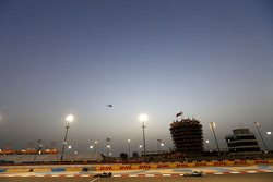 Nico Hulkenberg, Sahara Force India et Lewis Hamilton, Mercedes AMG F1 Team