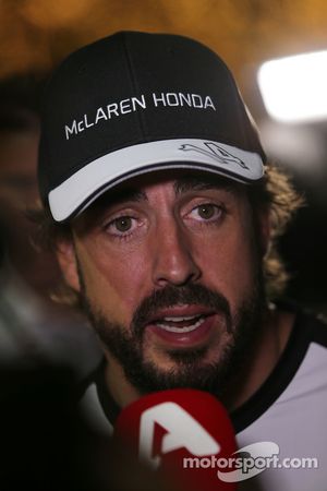 Fernando Alonso, McLaren with the media