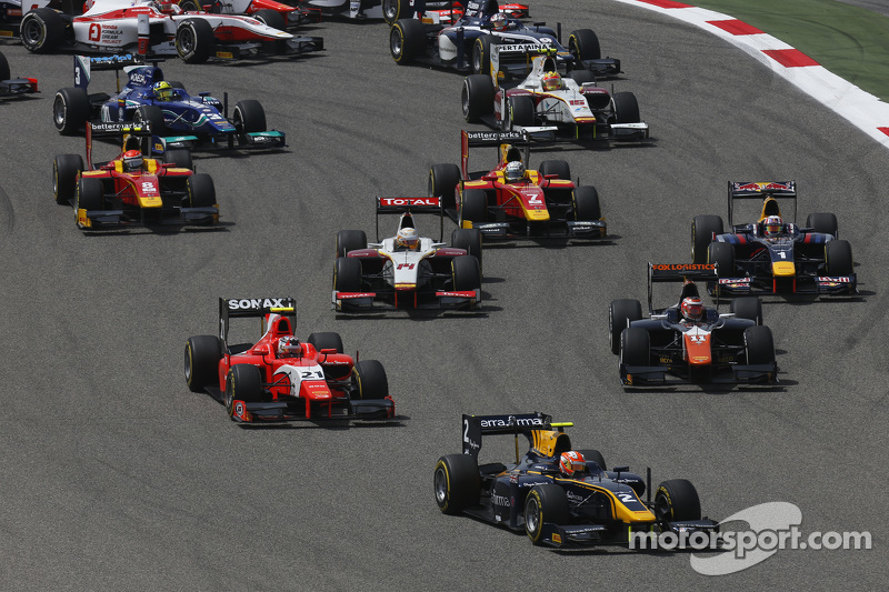Sakhir 2015: Pierre Gasly di DAMS, Rio Haryanto di Campos