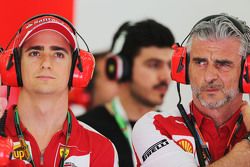 Esteban Gutierrez, pilote d'essais et de réserve Ferrari avec Maurizio Arrivabene, Team Principal de Ferrari