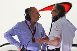 Ron Dennis, président exécutif de McLaren avec Mansour Ojjeh, actionnaire de McLaren