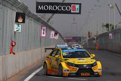 Джеймс Томпсон, Lada Vesta, Lada Sport