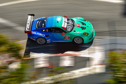 #17 Team Falken Tire Porsche 911 GT3 RSR: Wolf Henzler, Bryan Sellers