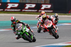 Jonathan Rea, Kawasaki, y Chaz Davies, Ducati Team