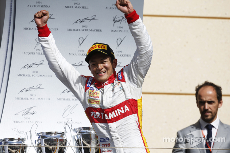 Rio Haryanto tidak bisa menyembunyikan kebahagiaannya meraih kemenangan pertama di GP2.