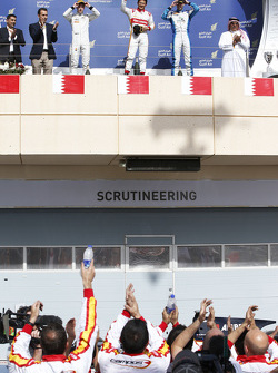 Ganador Río Hary, Campos Racing y el segundo lugar Stoffel Vandoorne, ART Grand Prix y el tercer lugar Natanael Berthon, Lázaro