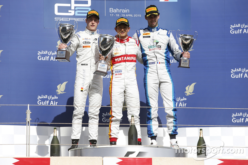Sesi foto podium setelah Sprint Race GP2 Bahrain.