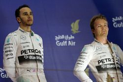 Льюис Хэмилтон, Mercedes AMG F1 Team и Нико Росберг, Mercedes AMG F1 Team