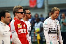 Felipe Massa, Williams; Kimi Raikkonen, Ferrari; Lewis Hamilton, Mercedes AMG F1 and Nico Rosberg, Mercedes AMG F1 on the grid