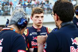 Max Verstappen, Scuderia Toro Rosso sur la grille