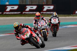 Chaz Davies, Ducati Team, Michael van der Mark, Pata Honda, et Leon Haslam, Aprilia Racing Team