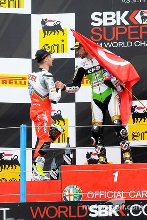 Kenan Sofuoglu, Puccetti Racing Kawasaki, et Jules Cluzel, MV Agusta