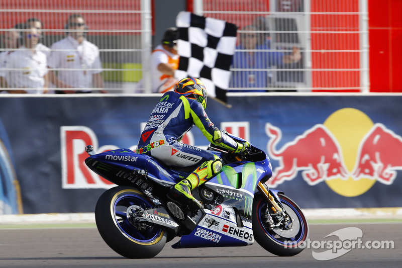 Rossi cruza ganador la meta en Argentina 2015