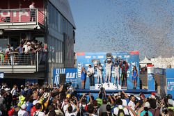 Le vainqueur Yvan Muller, Citroën C-Elysée WTCC, Citroën World Touring Car Team WTCC