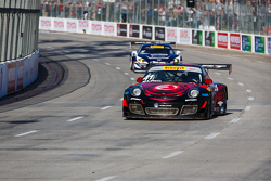 #41 EFFORT Racing Porsche 911 GT3R: Michael Lewis