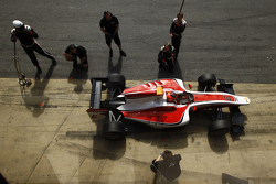 Esteban Ocon, ART Grand Prix practices a pit stop