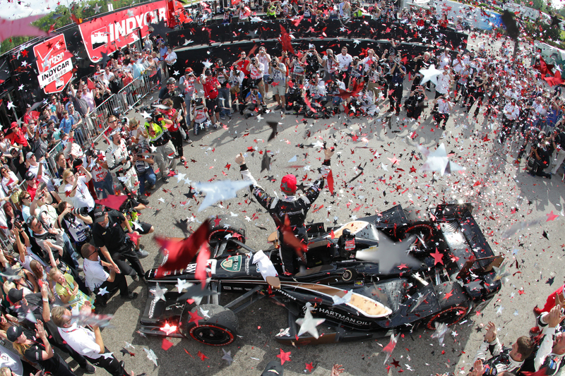 2015: первая победа в IndyCar