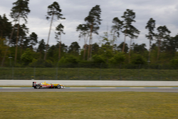 Ryan Tveter, Jagonya Ayam with Carlin, Dallara F312