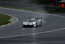 #19 Porsche Team Porsche 919 Hybrid Hybrid: Nico Hulkenberg, Earl Bamber, Nick Tandy