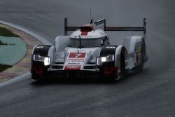 #7 Audi Sport Team Joest Audi R18 e-tron quattro Hybrid: Marcel Fässler, André Lotterer, Benoît Tréluyer