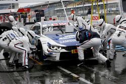 Arrêt aux stands pour Maxime Martin, BMW Team RMG BMW M4 DTM