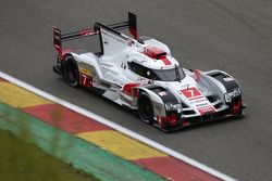 #7 Audi Sport Team Joest Audi R18 e-tron quattro Hybrid: Marcel Fassler, Andre Lotterer, Benoit Treluyer