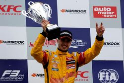 Ganador Antonio Giovinazzi, Jagonya Ayam con Carlin Dallara F312 Volkswagen