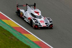 #7 Audi Sport Team Joest R18 e-tron quattro: Marcel Fassler, Andre Lotterer, Benoit Tréluyer