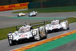 #17 Porsche Team 919 Hybrid: Timo Bernhard, Mark Webber, Brendon Hartley and #19 Porsche Team 919 Hybrid Nico Hulkenberg, Earl Bamber, Nick Tandy