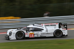 #18 Porsche Team 919 Hybrid: Romain Dumas, Neel Jani, Marc Lieb