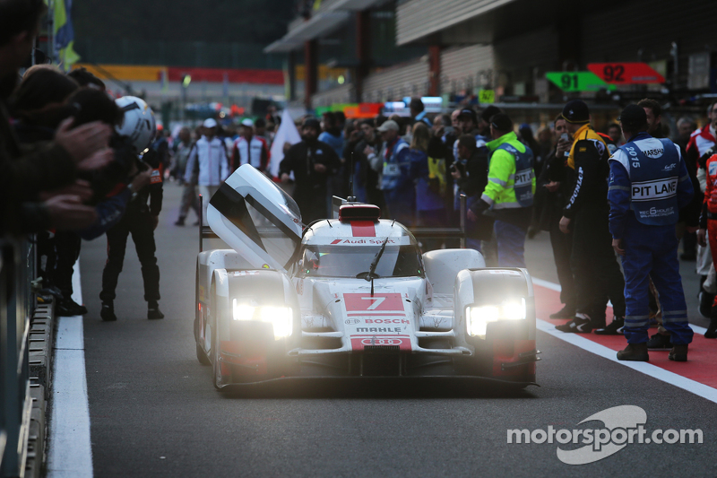 #7 Audi Sport Team Joest R18 e-tron quattro: Marcel Fassler, Andre Lotterer, Benoit Tréluyer