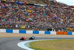 Aleix Espargaro, Team Suzuki MotoGP and Andrea Iannone, Ducati Team