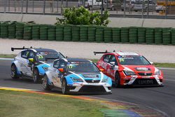Michael Nykjaer, SEAT Leon Racer, Target Competition et Pepe Oriola, SEAT Leon Racer, Team Craft-Bamboo LUKOIL