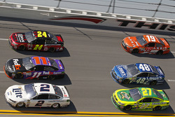 Pack racing at Talladega